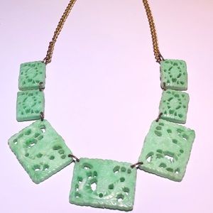 Vintage carved acrylic green collar bib necklace